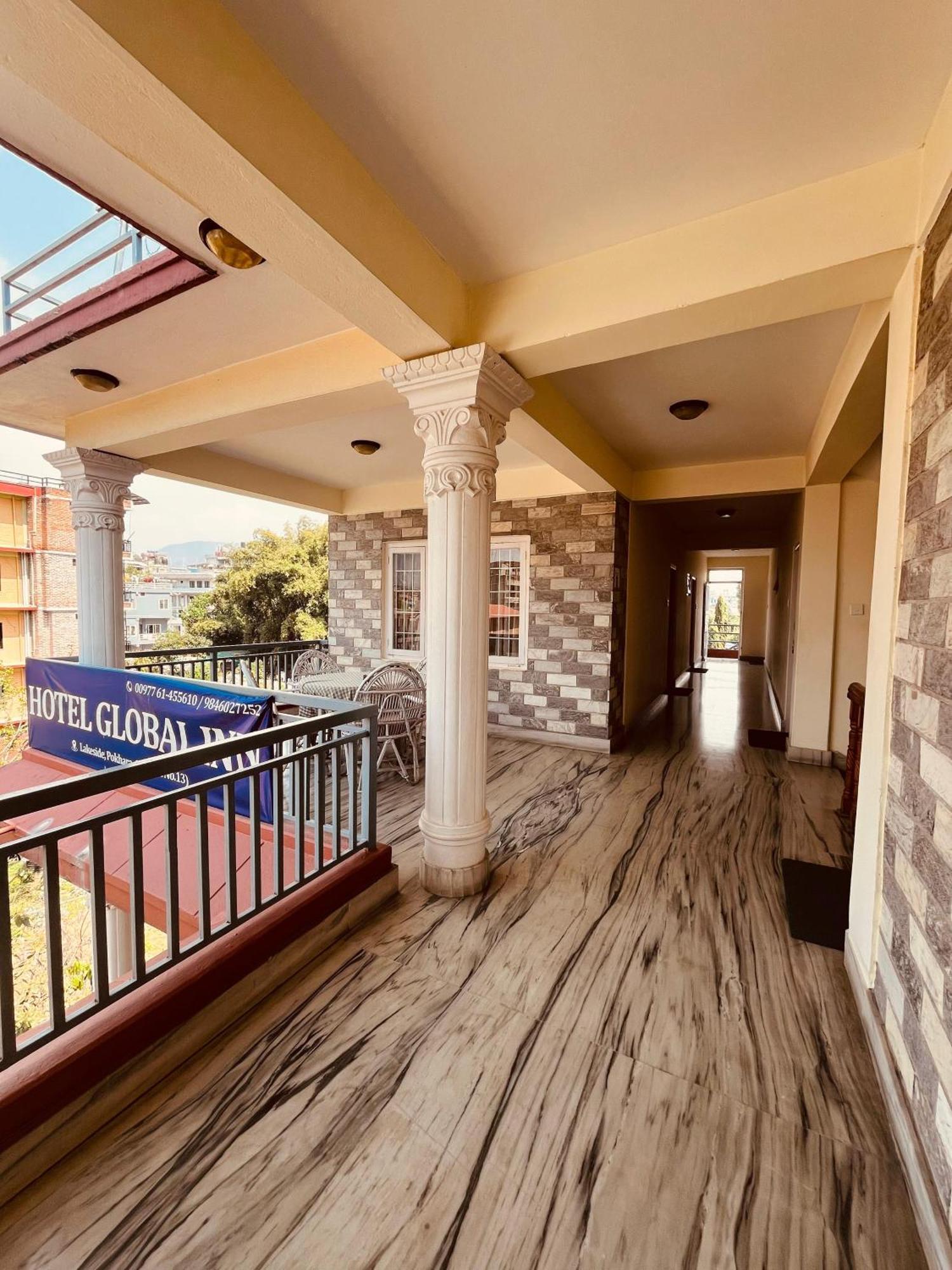 Hotel Global Inn Pokhara Exterior photo
